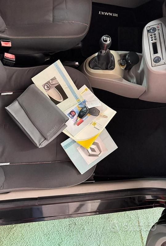 Usata Renault Twingo 75 CV (55 kW) 2007 Nero Utilitaria