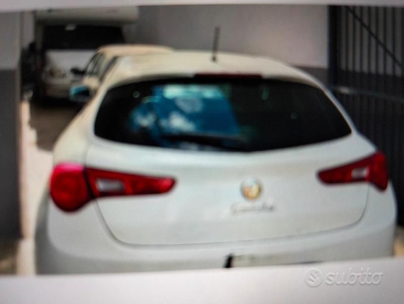 Usata Alfa Romeo Giulietta 105 CV (77 kW) 2011 Berlina