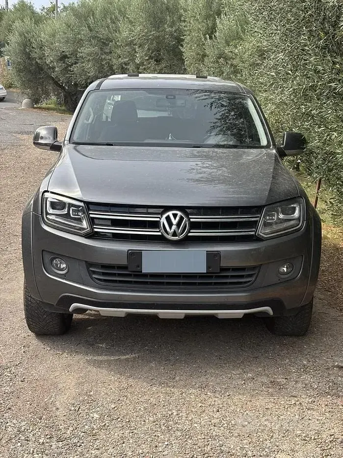 Usata VW Amarok 180 CV (132 kW) 2015 Grigio Pick-up