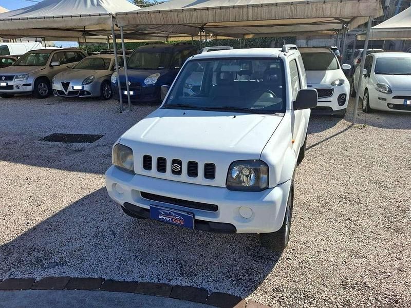 Usata Suzuki Jimny 82 CV (60 kW) 2004 Bianco SUV