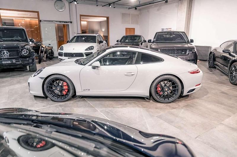 Usata Porsche 911 Carrera 4 GTS 450 CV (330 kW) 2018 Bianco Coupé