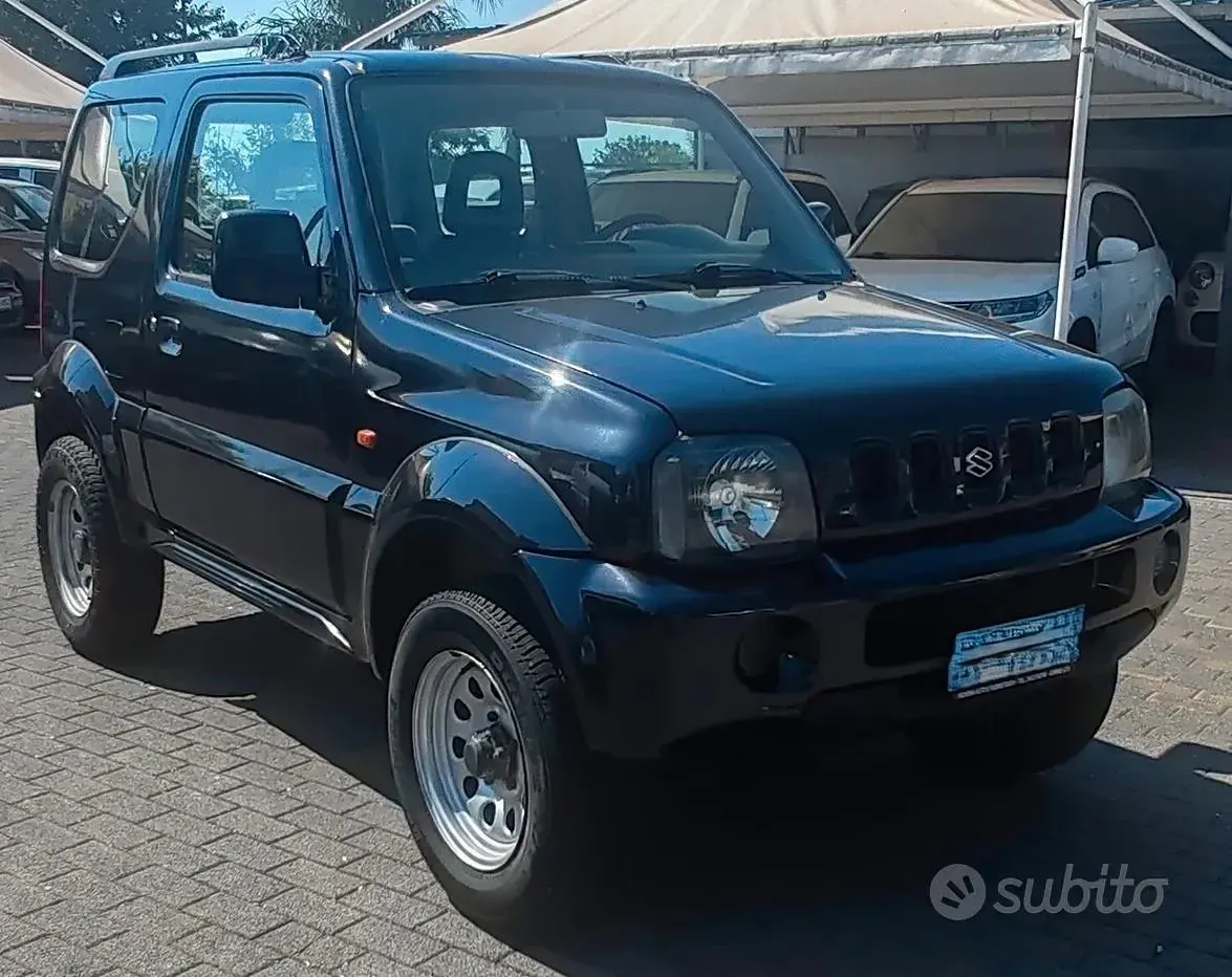 Usata Suzuki Jimny 82 CV (60 kW) 2003 Nero SUV