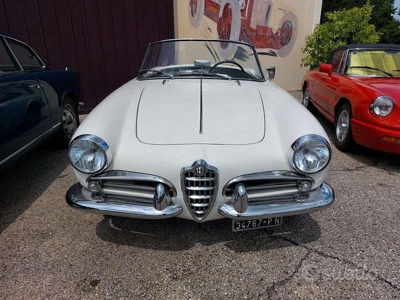 Usata Alfa Romeo Giulietta 80 CV (58 kW) 1960 Bianco Utilitaria