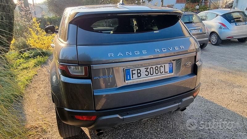 Usata Land Rover Range Rover evoque 150 CV (110 kW) 2015 Grigio SUV