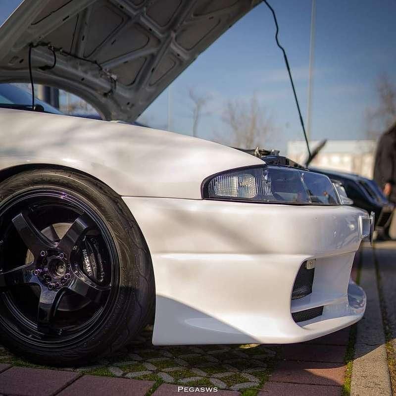 Usata Nissan Skyline 286 CV (210 kW) 1995 Bianco Coupé
