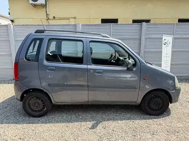 Usata Opel Agila 60 CV (44 kW) 2006 Grigio Monovolume