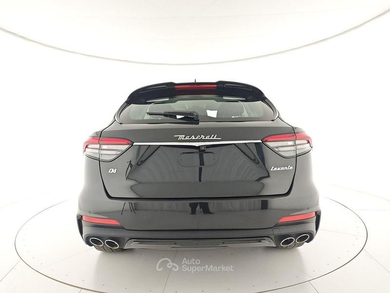 Usata Maserati Levante 275 CV (202 kW) 2021 Nero / metallizzato SUV