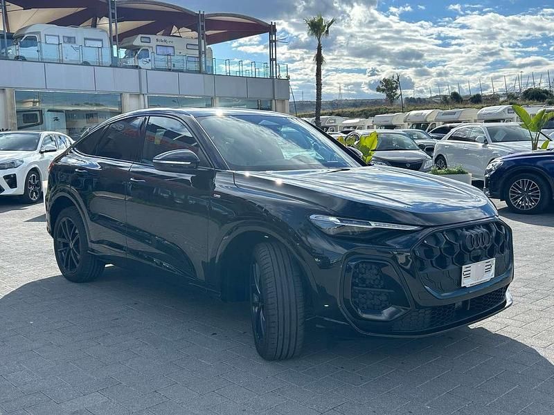 Nuova Audi Q5 S-Line 204 CV (150 kW) 2025 Nero SUV
