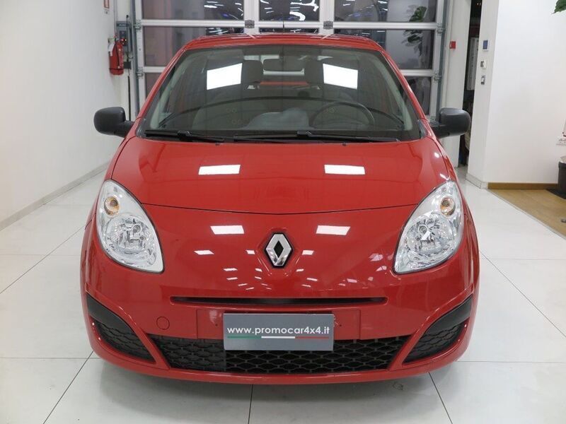 Usato 2010 Renault Twingo 1.1 Benzin 60 CV (5.500 €)
