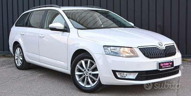 Usata Skoda Octavia G-TEC Executive 110 CV (80 kW) 2015 Bianco Station wagon