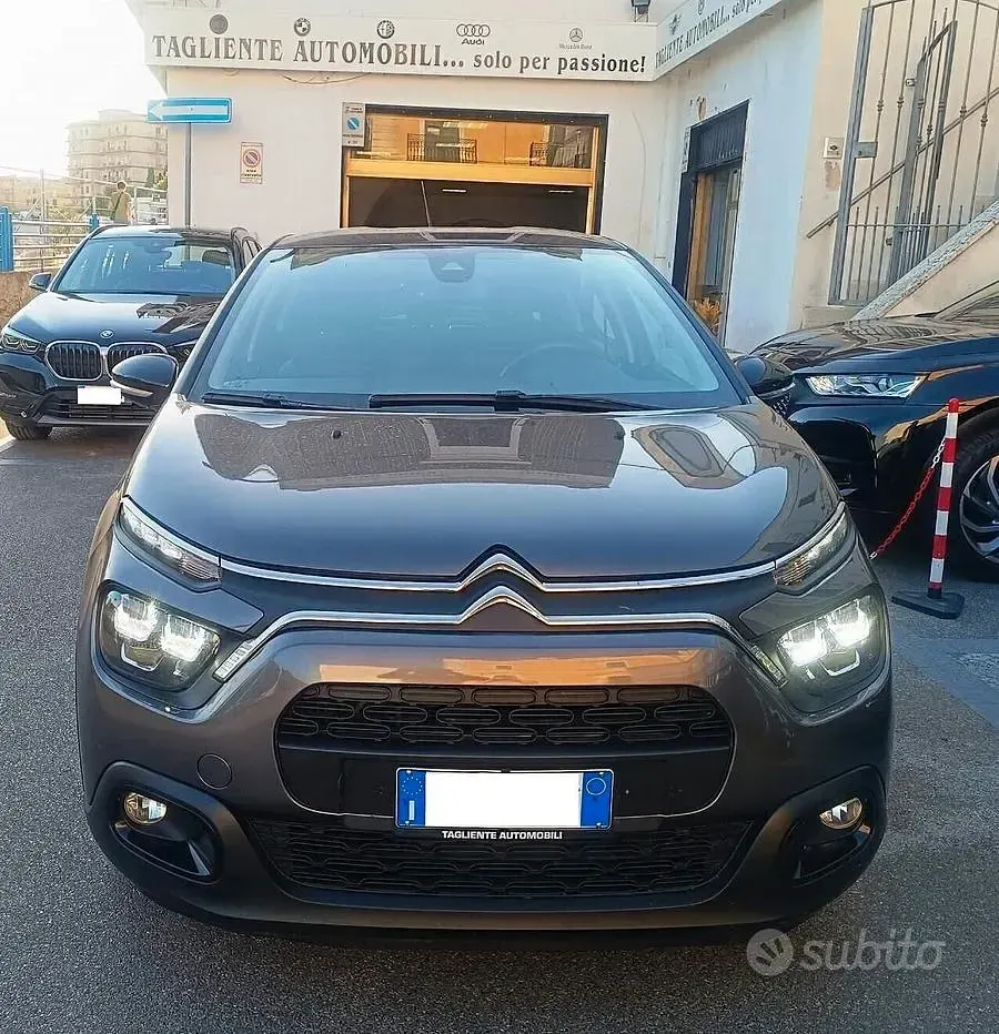 Usata Citroën C3 Shine 102 CV (75 kW) 2021 Grigio Utilitaria