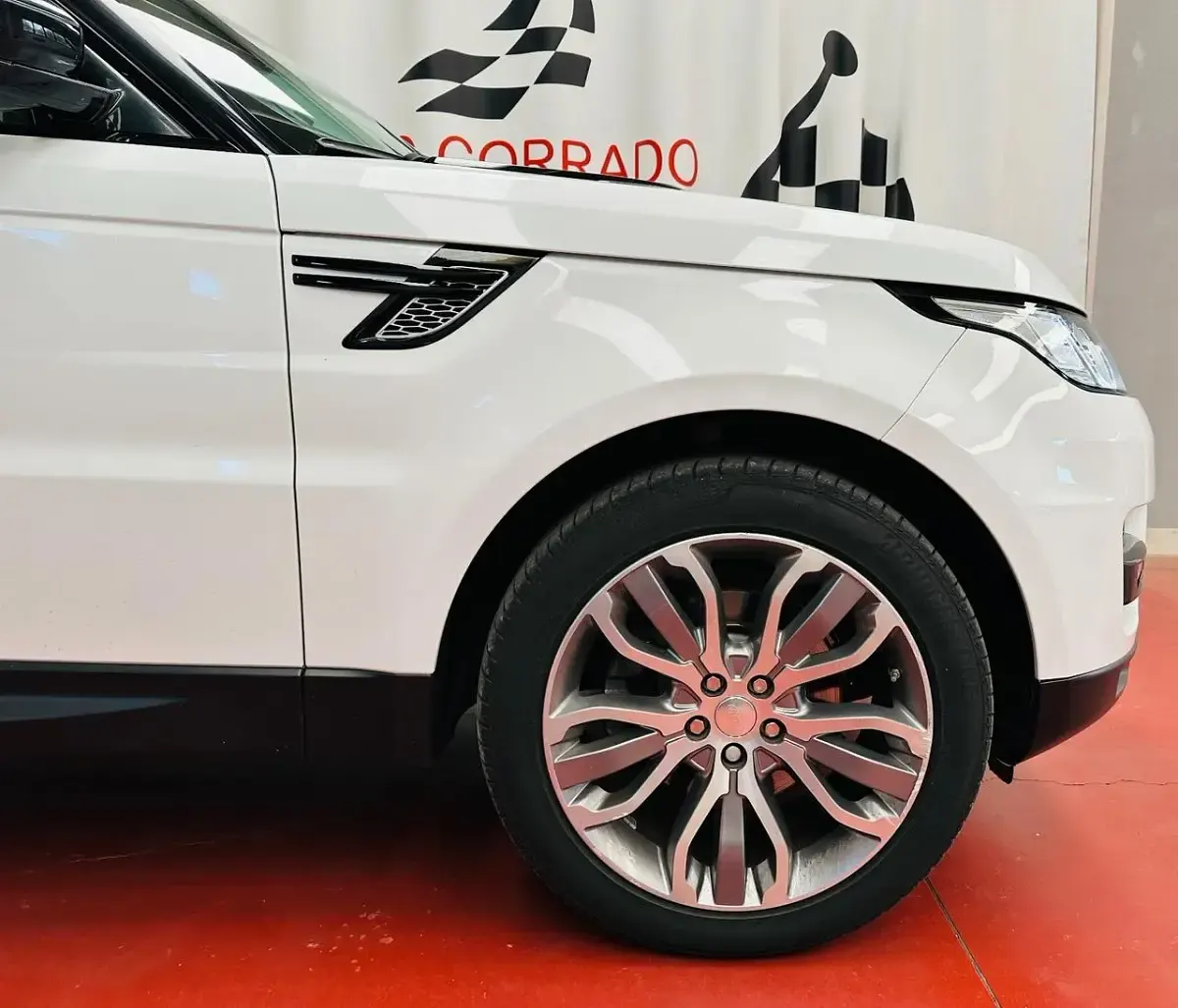 Usata Land Rover Range Rover HSE Dynamic 249 CV (183 kW) 2014 Bianco SUV