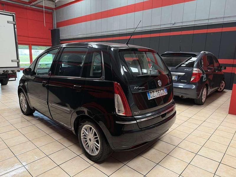 Usata Lancia Musa 77 CV (56 kW) 2010 Monovolume