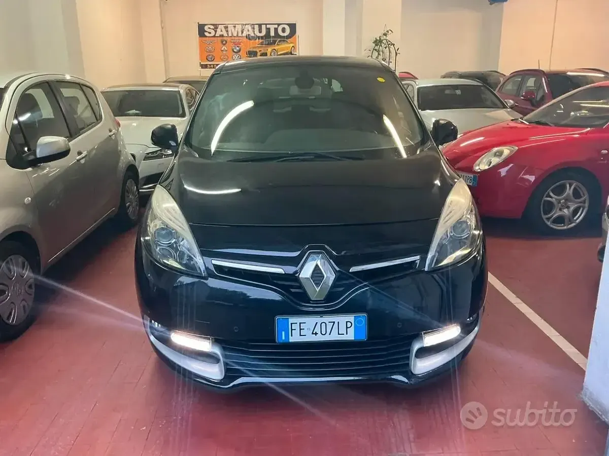 Usata Renault Scénic III XMOD 110 CV (80 kW) 2016 Nero Monovolume