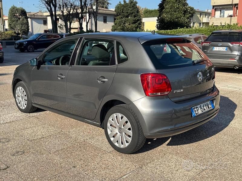 Usata VW Polo 74 CV (54 kW) 2012 Grigio Berlina
