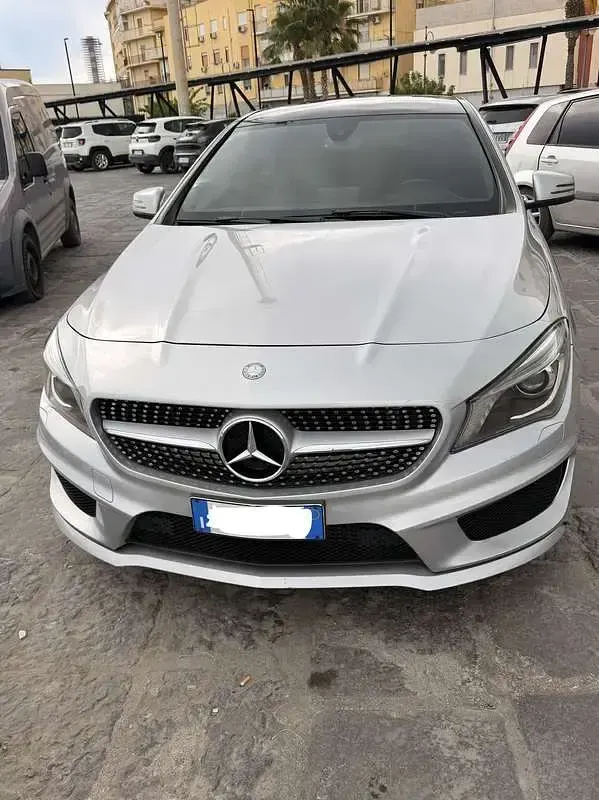 Usata Mercedes CLA180 109 CV (80 kW) 2015 Grigio Berlina