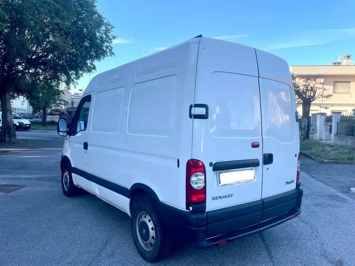 Usata Renault Master 125 CV (91 kW) 2010 Bianco