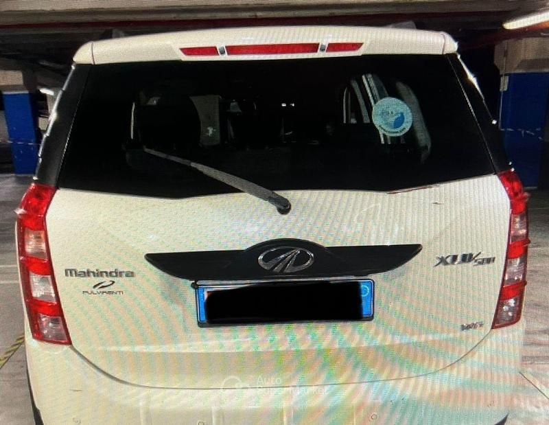 Usata Mahindra XUV500 140 CV (102 kW) 2016 Bianco SUV
