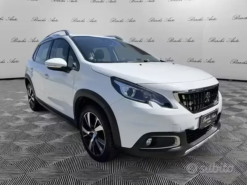 Usata Peugeot 2008 Allure 99 CV (72 kW) 2018 Bianco SUV