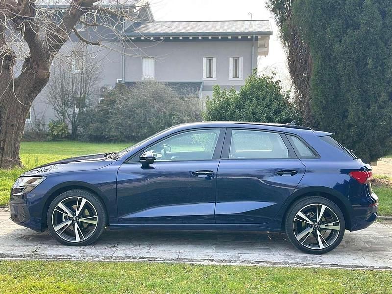 Usata Audi A3 Business 116 CV (85 kW) 2021 Blu/azzurro Berlina