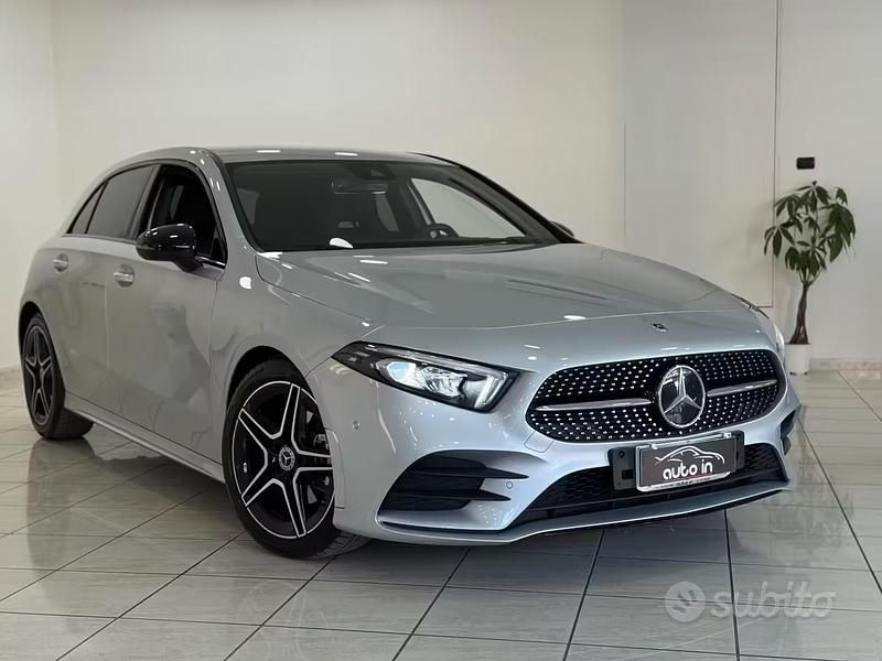 Usata Mercedes A180 Premium 115 CV (84 kW) 2022 Grigio Berlina