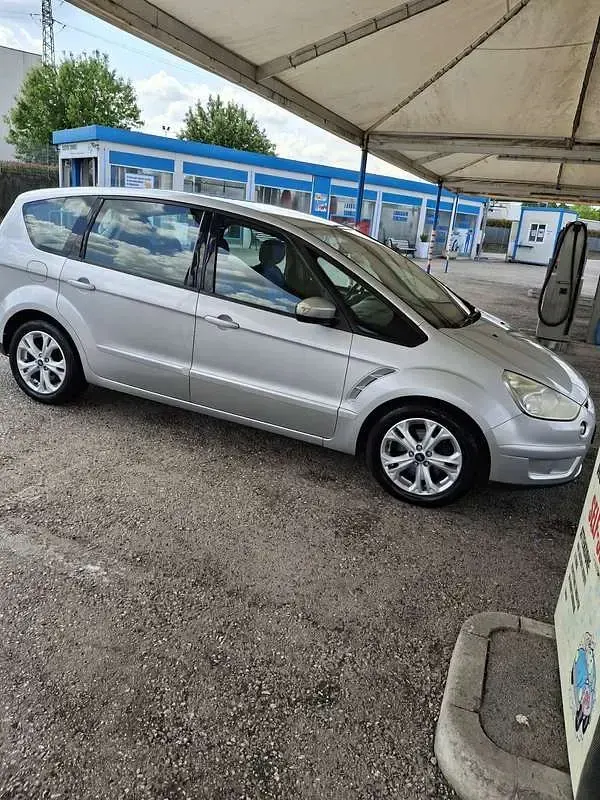 Usata Ford S-MAX S 140 CV (102 kW) 2007 Monovolume