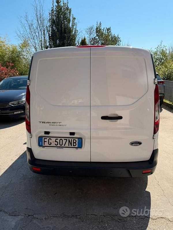 Begagnad Ford Transit Connect 101 HK (74 kW) 2016 Vit Minibuss