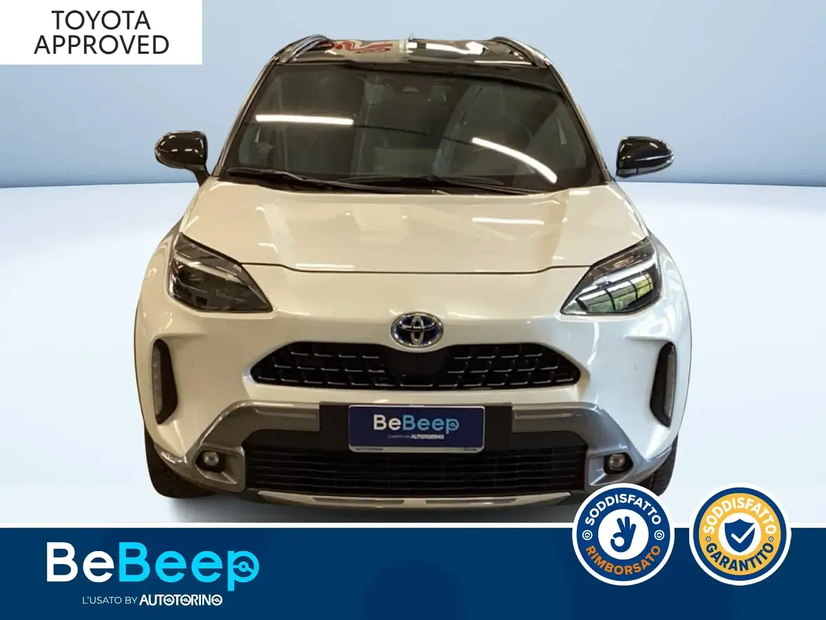 Usata Toyota Yaris 92 CV (67 kW) 2022 Bianco metallizzato Utilitaria