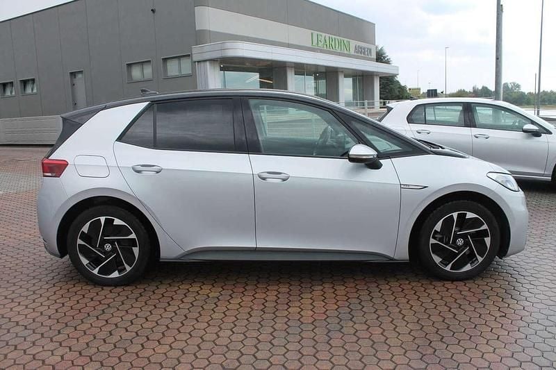 Usata VW ID.3 Pro Performance 150 kW (204 CV) 2022 Moon silver / nero Utilitaria