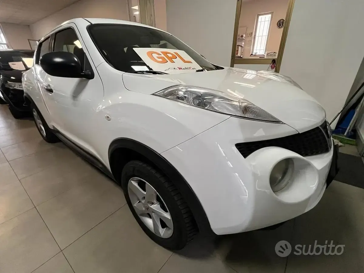 Usata Nissan Juke 117 CV (86 kW) 2012 Bianco SUV