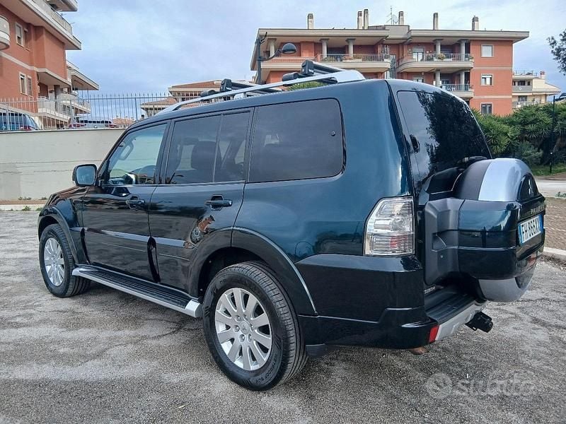 Usata Mitsubishi Pajero 2007 Verde SUV