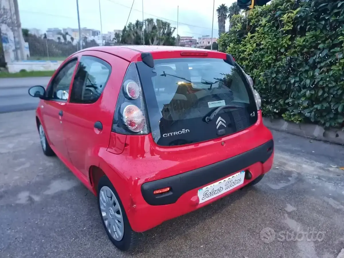 Usata Citroën C1 Attraction 68 CV (50 kW) 2012 Rosso Utilitaria