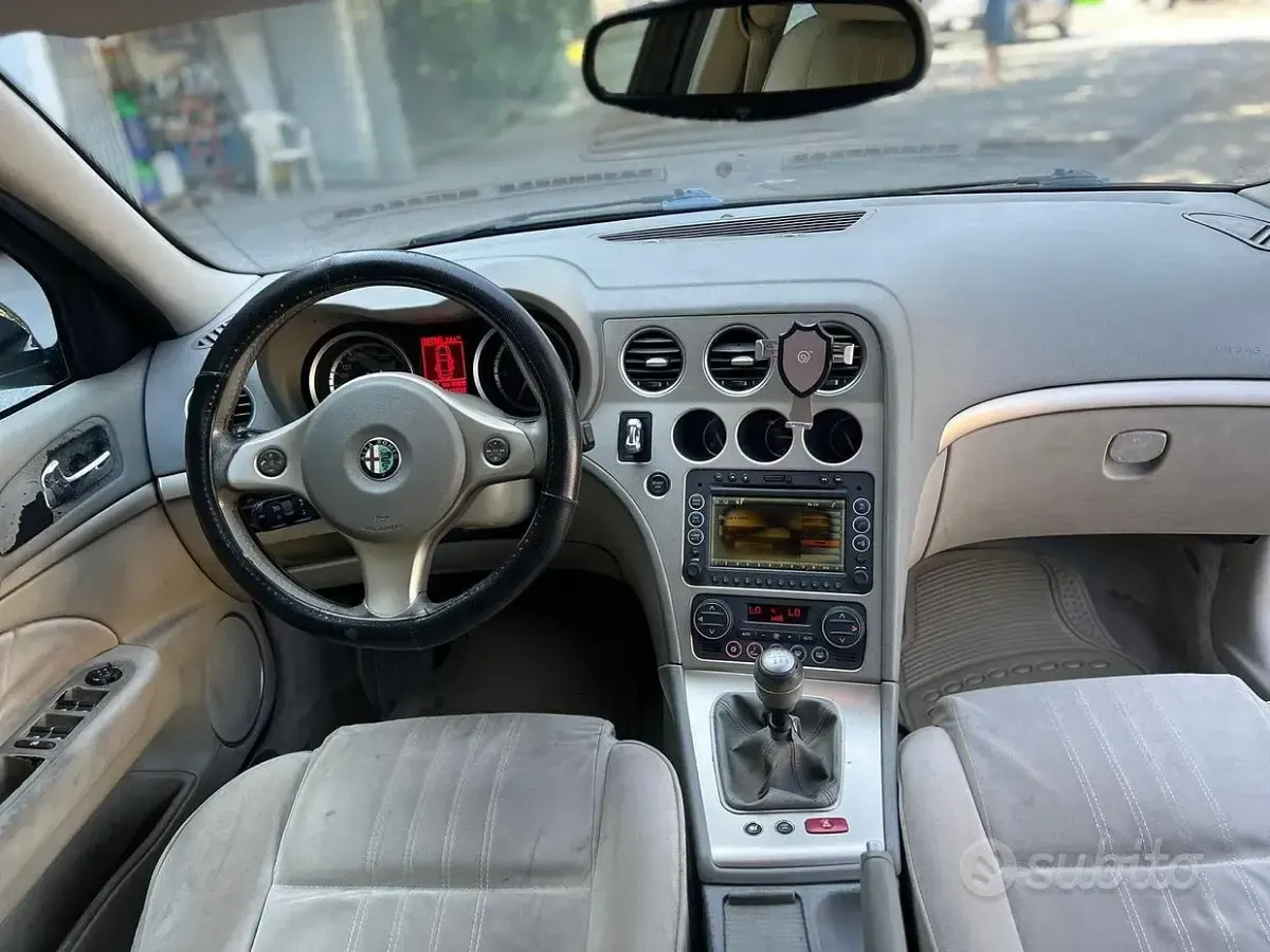 Usata Alfa Romeo 159 150 CV (110 kW) 2007 Nero Station wagon
