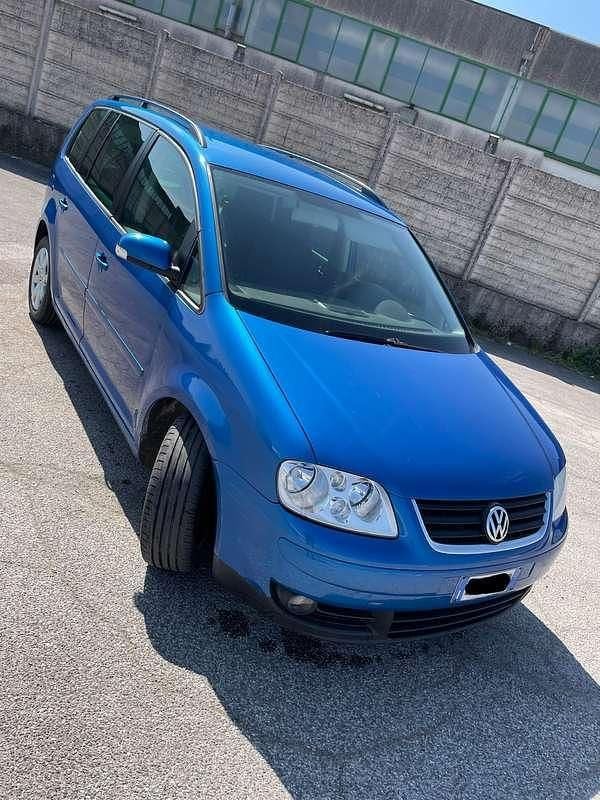 Usata VW Touran 105 CV (77 kW) 2004 Blu/azzurro Monovolume