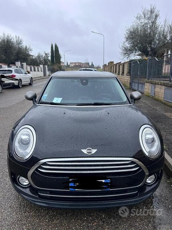 Nero Usata 2017 Mini Cooper D Clubman Station wagon | 15.500 € (Buon prezzo) - Immagine 1/4