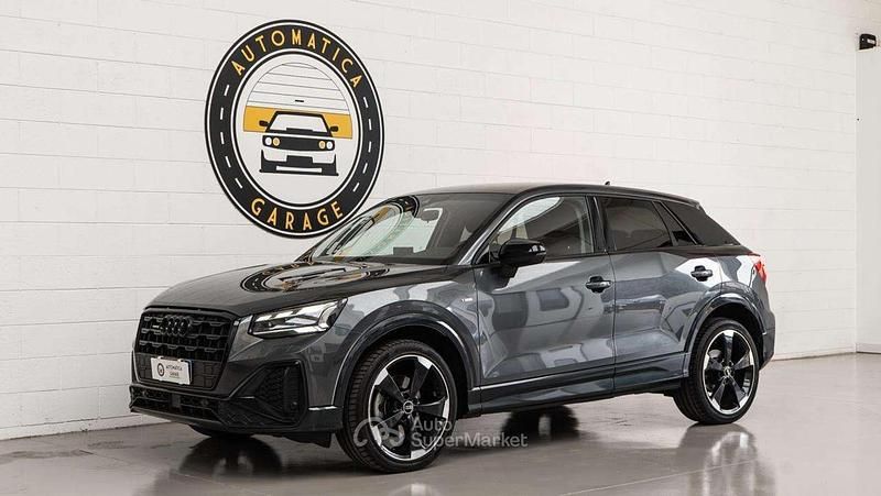 Usata Audi Q2 Ambiente 190 CV (139 kW) 2023 Grigio SUV