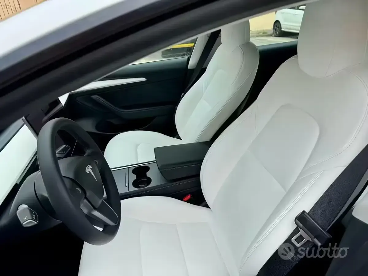 Usado Tesla Model 3 152 kW (208 HP) 2021 Branco Sedan