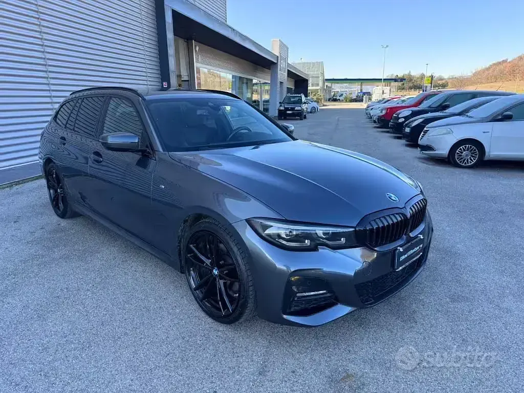 Usata BMW 320 M Sport 190 CV (139 kW) 2022 Grigio scuro Station wagon