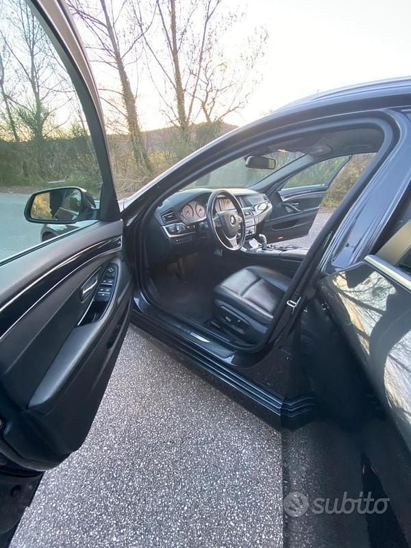 Usata BMW 520 184 CV (135 kW) 2015 Nero Station wagon