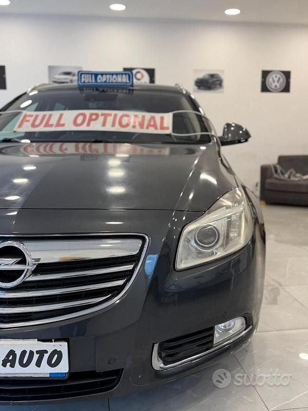Usata Opel Insignia Cosmo 160 CV (117 kW) 2011 Grigio Station wagon
