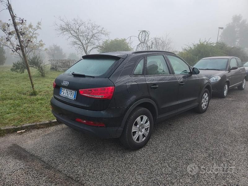Nero Usata 2013 Audi Q3 SUV | 9790 € (Ottimo prezzo) - Immagine 1/4