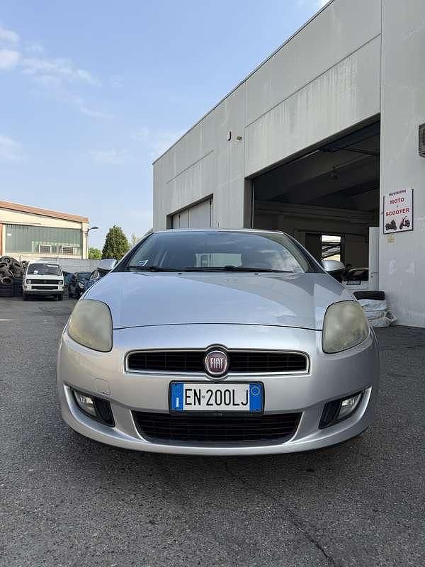 Usata Fiat Bravo Dynamic 105 CV (77 kW) 2012 Utilitaria