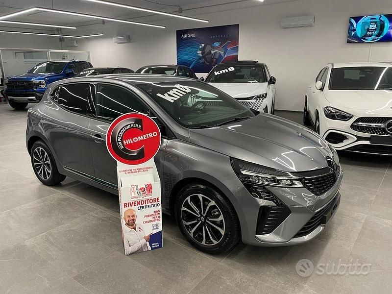 Nuova Renault Clio V Techno 100 CV (73 kW) 2025 Grigio Berlina