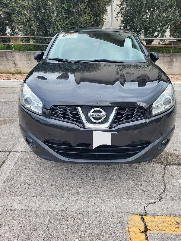 Usata Nissan Qashqai Tekna 115 CV (84 kW) 2014 Nero SUV