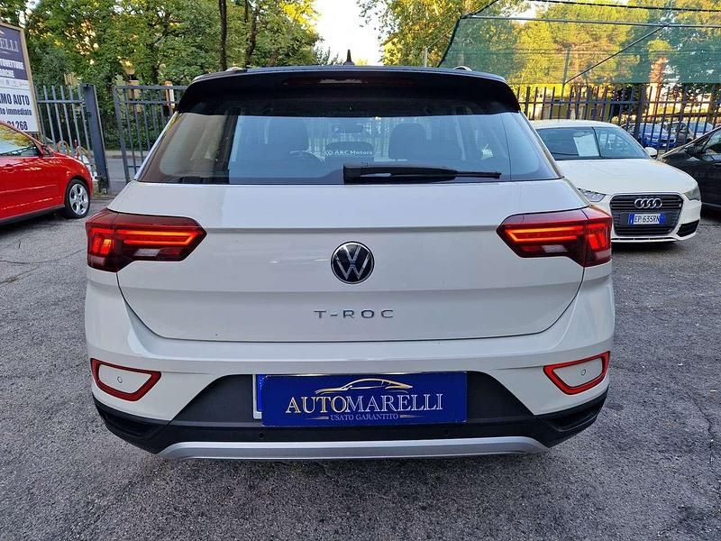 Usata VW T-Roc Life 116 CV (85 kW) 2022 Beige SUV