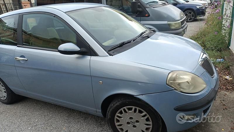 Usata Lancia Ypsilon 2004 Blu Utilitaria