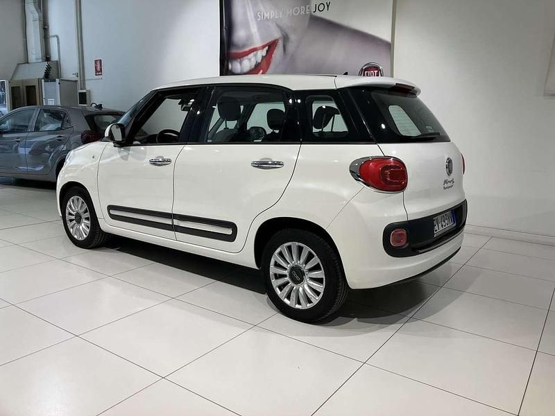 Begagnad Fiat 500L Pop Star 86 HK (63 kW) 2014 Vit Minibuss