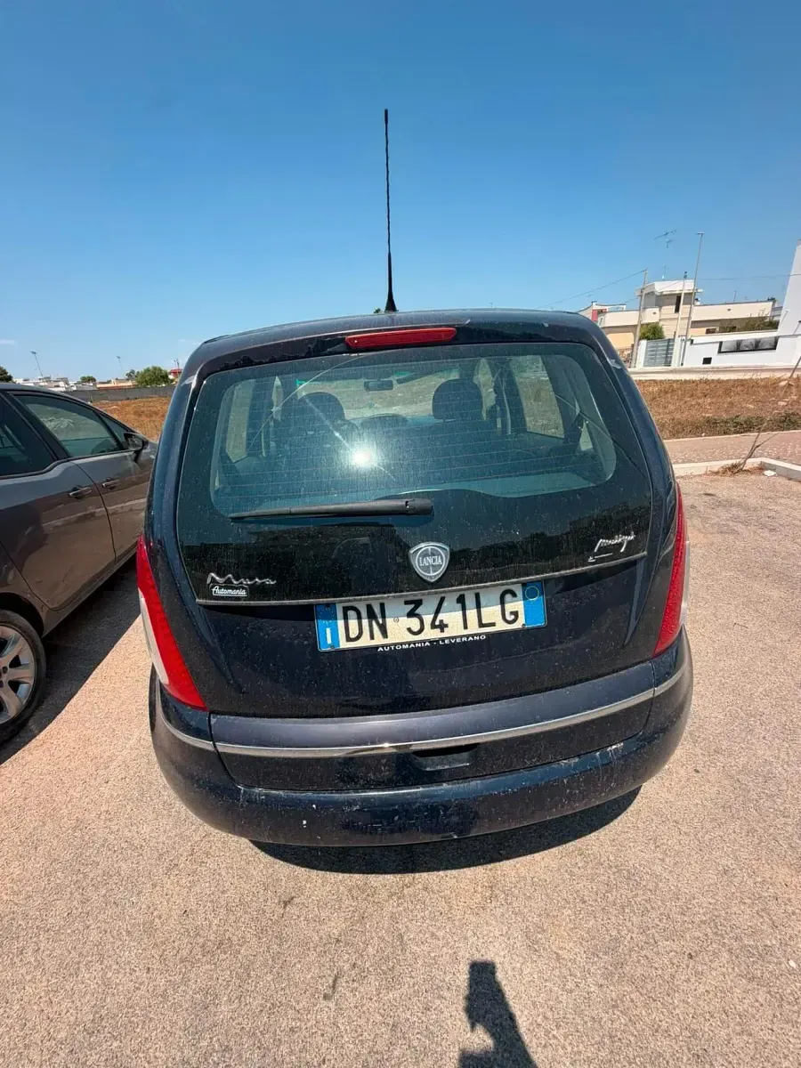 Usata Lancia Musa 69 CV (50 kW) 2008 Blu Monovolume