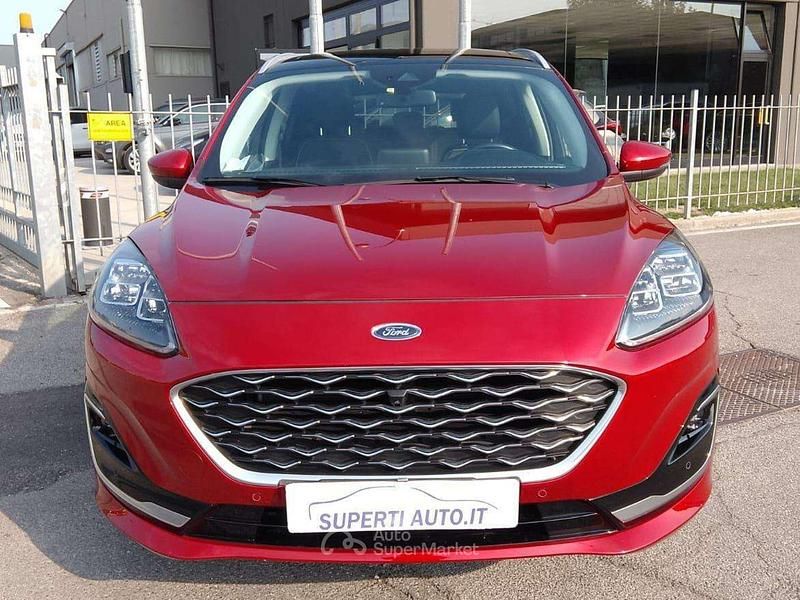 Usata Ford Kuga Vignale 152 CV (111 kW) 2021 Rosso SUV