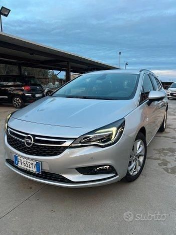 Usata Opel Astra Business 110 CV (80 kW) 2019 Argento Station wagon